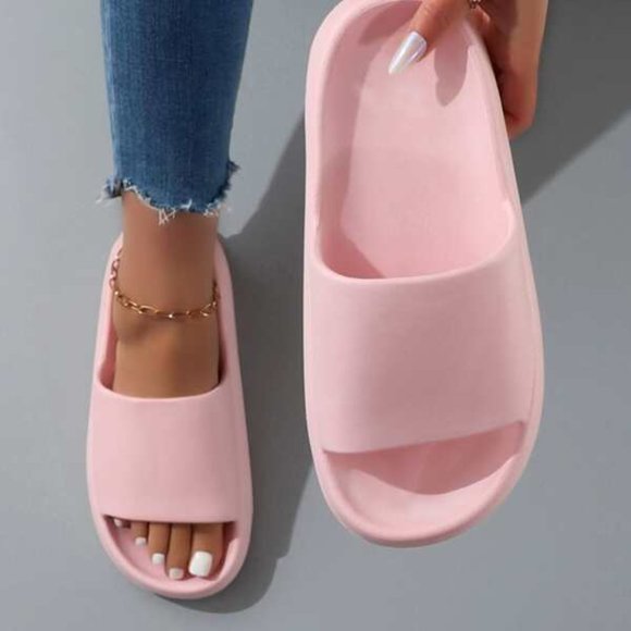 Minimalist Single Band Slides - Picture 2 of 3